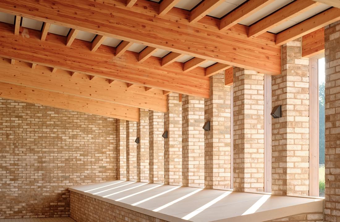 Hemel Hempstead Crematorium External Walk2